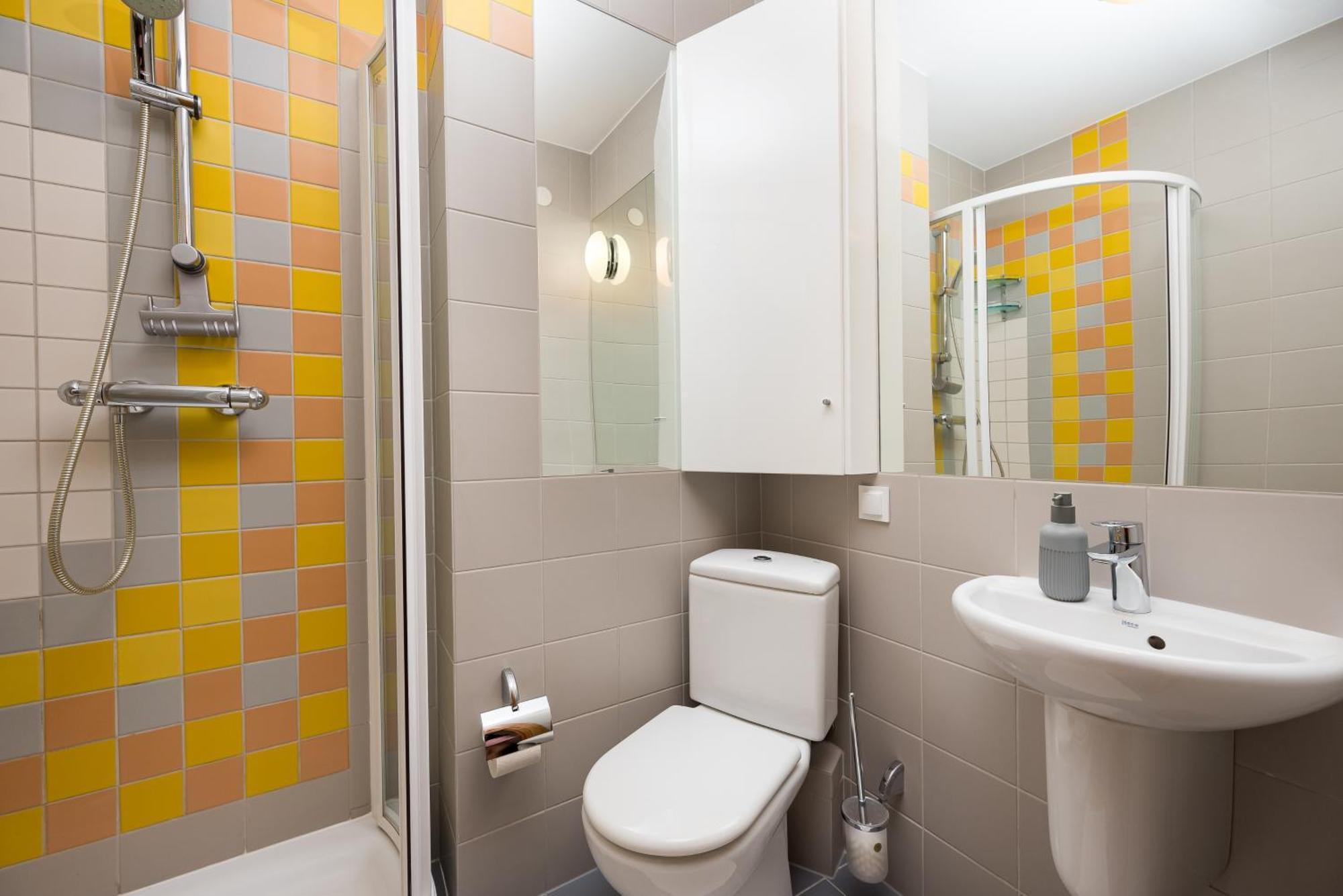 Metro Imielin 2-bedroom Apartament