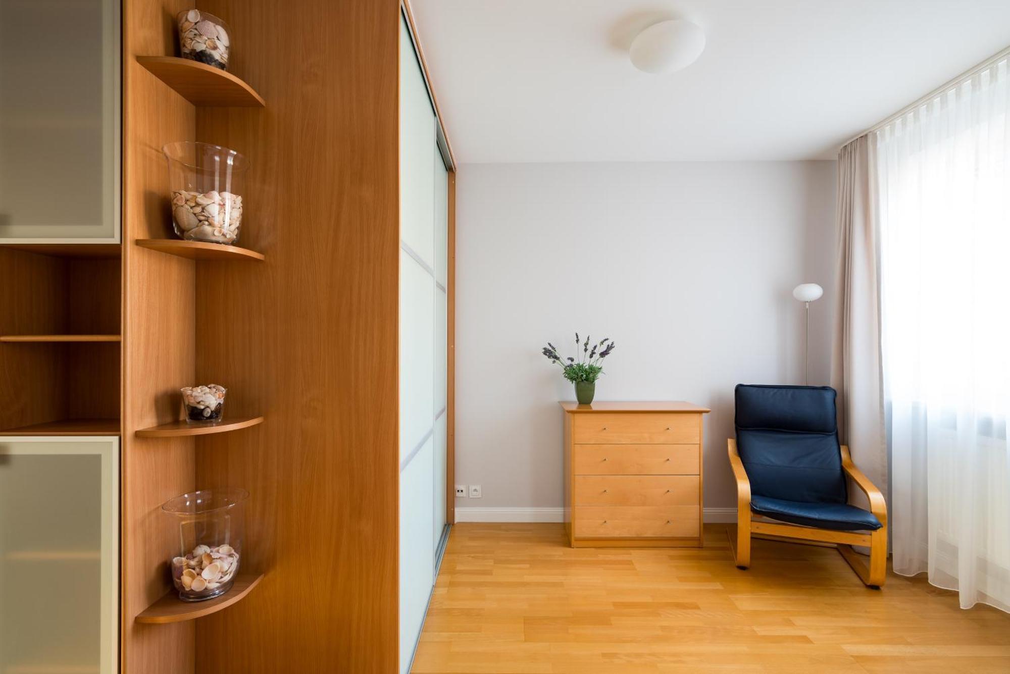 Apartament Metro Imielin 2-bedroom *